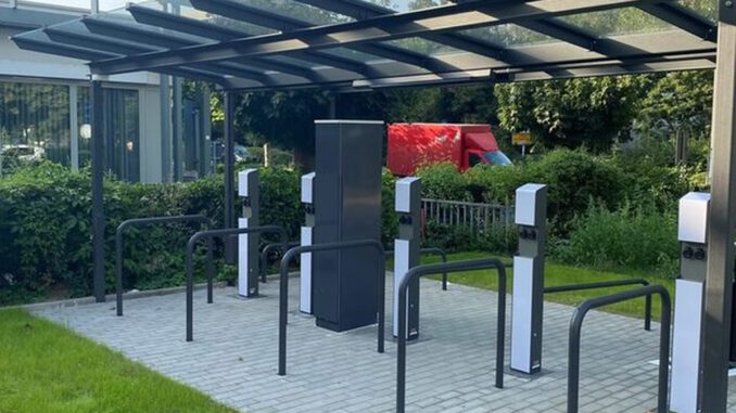 Wiesbaden nimmt Fahrradstation am Elsässer Platz in Betrieb Wiesbaden nimmt Fahrradstation am Elsässer Platz in Betrieb