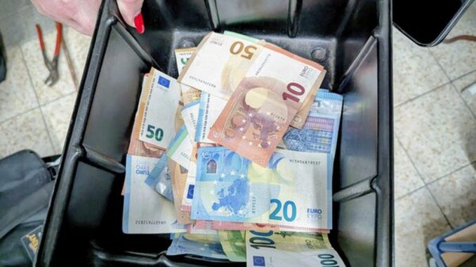 Wiesbaden stellt rund 40 illegale Spielgeräte sicher und entdeckt hohe Umsätze